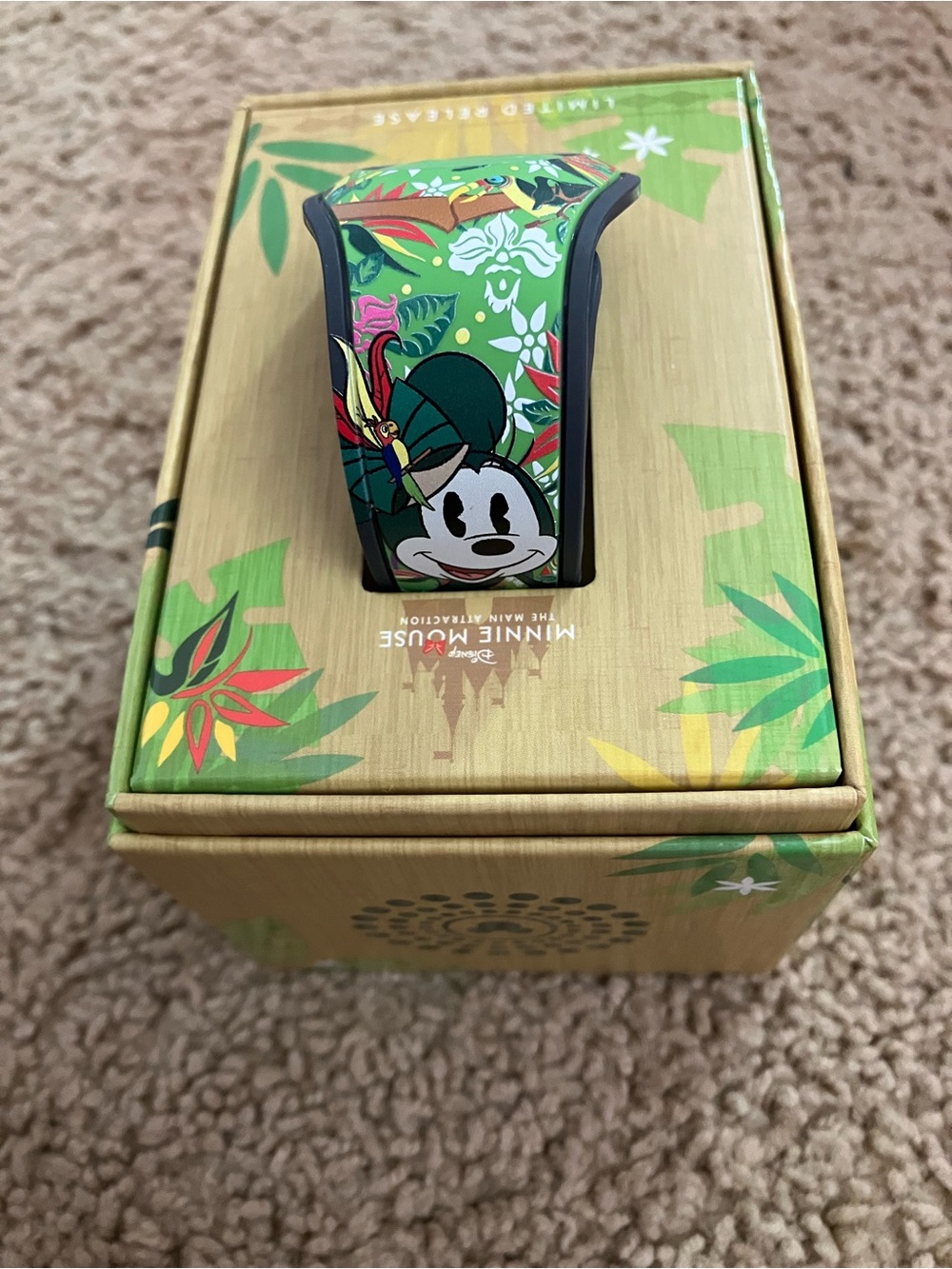 2020 LIMITED RELEASE Minnie Main Attraction Tiki Room Magic Band Series 5/12 - Picture 3 of 5